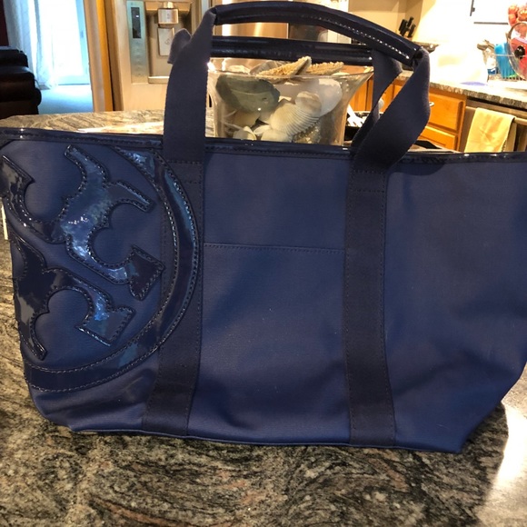 Tory Burch Handbags - Tory Burch Bag new with Tags